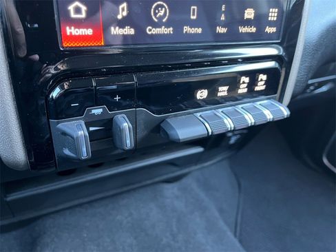 Used 2024 RAM 2500 Laramie image 22
