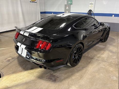 Used 2017 Ford Mustang Shelby GT350 image 6