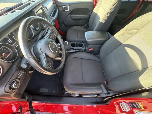 Used 2022 Jeep Gladiator Sport image 22