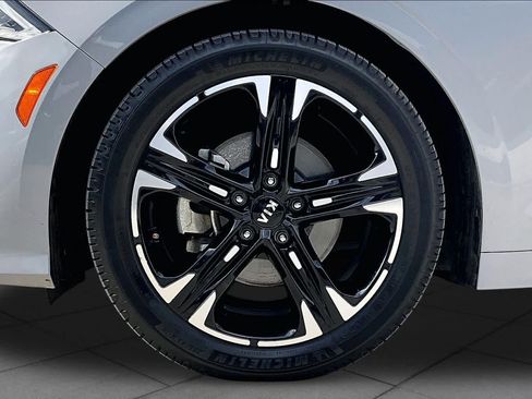 Used 2021 Kia K5 GT-Line FWD image 11