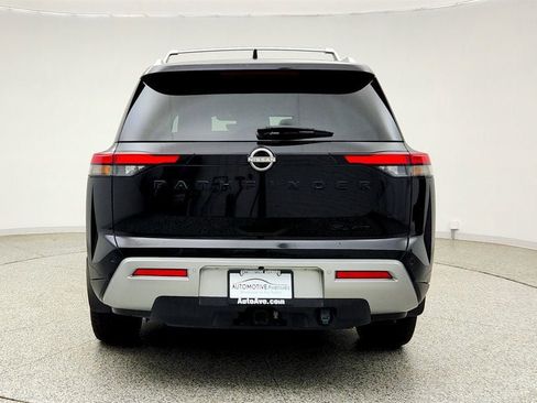 Used 2023 Nissan Pathfinder SL w/ SL Premium Package AWD/4WD image 6