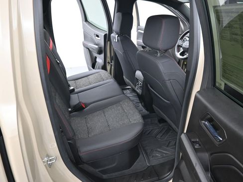 Used 2023 Chevrolet Colorado Z71 w/ Z71 Convenience Package 2 image 27