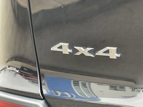 Used 2020 Jeep Cherokee Limited image 22