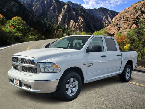 Used 2022 RAM 1500 Classic SLT w/ Protection Group image 5