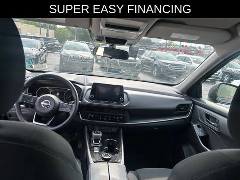 Used 2024 Nissan Rogue S AWD/4WD image 20