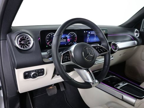 Certified 2026 Mercedes-Benz GLB 250 4MATIC image 35
