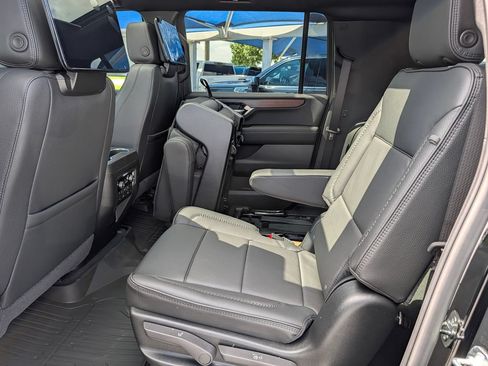 New 2026 GMC Yukon XL Denali w/ Denali Reserve Package AWD/4WD image 27