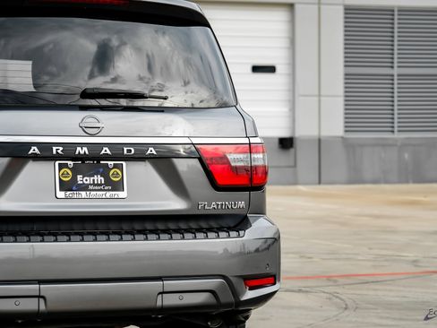 Used 2021 Nissan Armada SL w/ Captain's Chairs Package image 12