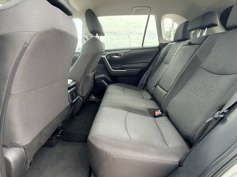Used 2024 Toyota RAV4 XLE FWD image 27