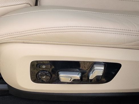 Certified 2022 BMW X5 sDrive40i image 17