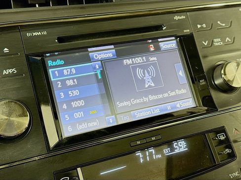 Used 2018 Toyota Avalon XLE Premium image 15