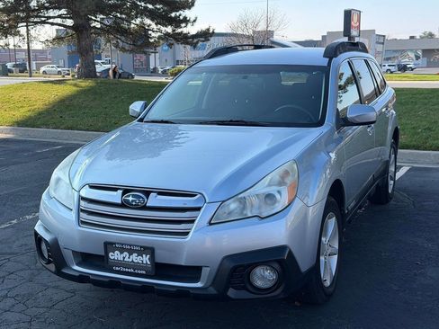 Used 2014 Subaru Outback 2.5i Premium image 9
