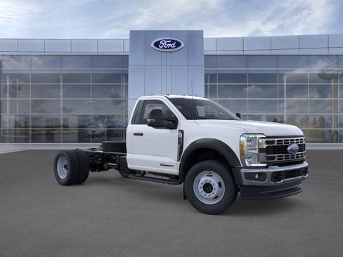 New 2026 Ford F550 4x4 Regular Cab Super Duty w/ XL Chrome Package image 7