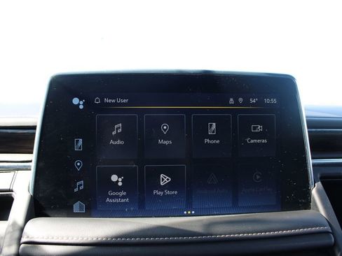 Used 2023 Chevrolet Suburban Premier image 36