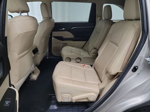 Used 2015 Toyota Highlander Limited image 28