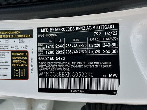 Certified 2022 Mercedes-Benz GLC 43 AMG 4MATIC image 31