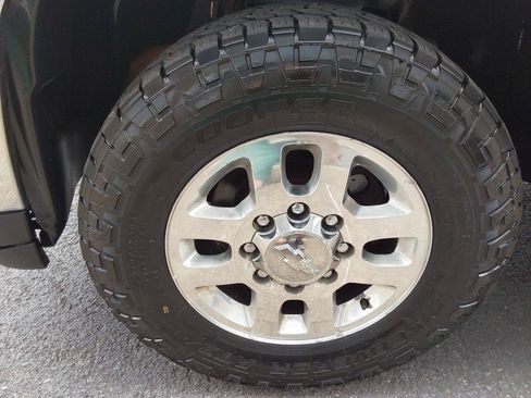 Used 2014 Chevrolet Silverado 2500 LT w/ Suspension Package, Off-Road AWD/4WD image 13