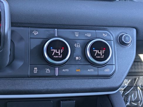 Certified 2023 Land Rover Defender 110 SE image 16