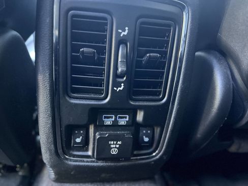 Used 2016 Jeep Grand Cherokee Limited 75th Anniversary image 23