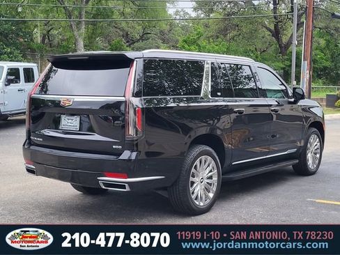 Used 2023 Cadillac Escalade ESV Premium Luxury RWD image 5