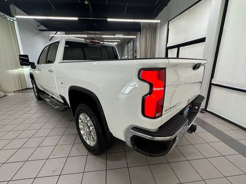 Certified 2025 Chevrolet Silverado 2500 LTZ w/ LTZ Premium Package image 8