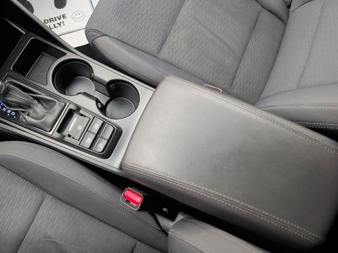 Used 2019 Hyundai Tucson SE w/ Cargo Package image 17