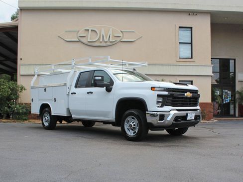 Used 2024 Chevrolet Silverado 2500 W/T w/ WT Convenience Package RWD image 5