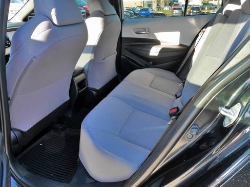 Used 2020 Toyota Corolla SE image 16