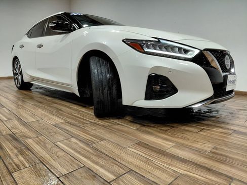 Used 2021 Nissan Maxima Platinum image 19