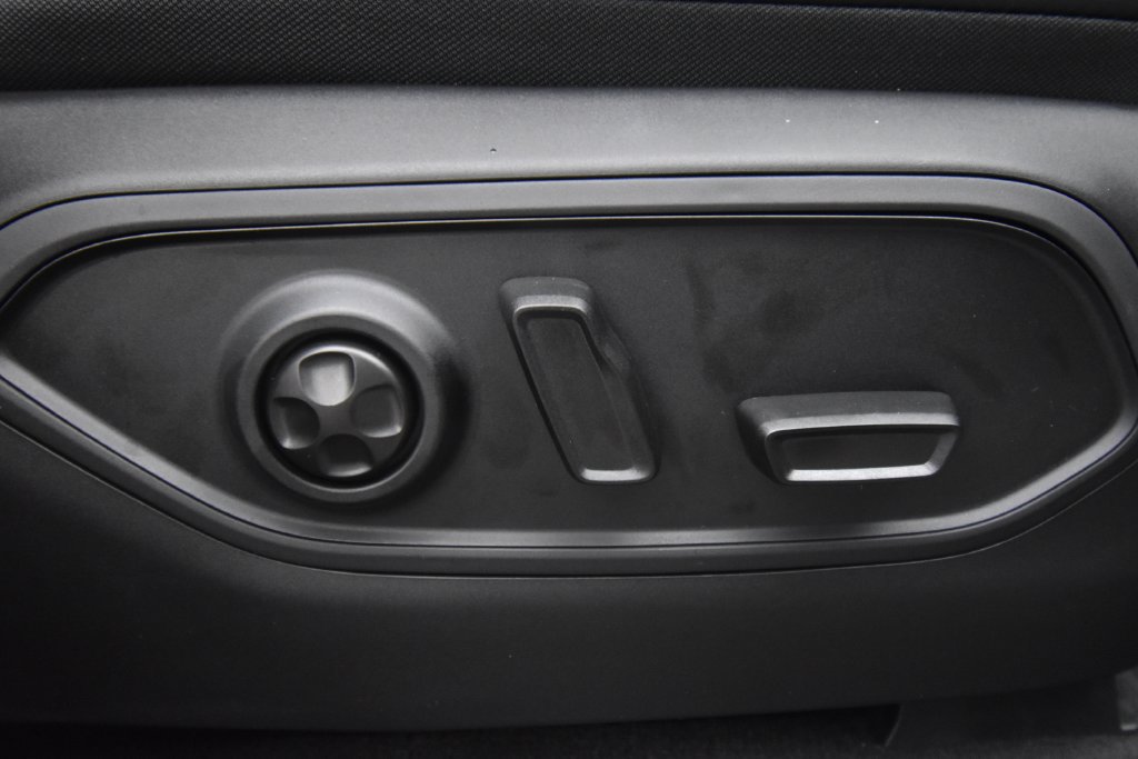 New 2027 Jeep Grand Cherokee Limited AWD/4WD image 18