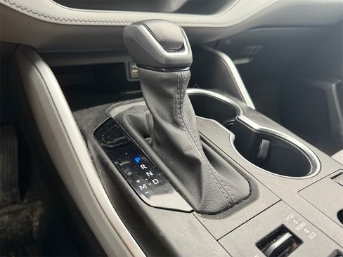 Used 2023 Toyota Highlander LE image 20