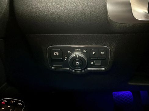 Used 2020 Mercedes-Benz GLB 250 4MATIC image 35