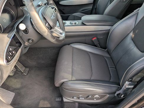 Used 2022 Genesis GV70 2.5T w/ Sport Prestige Package AWD/4WD image 6