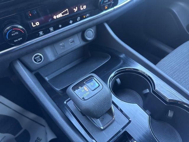 Used 2021 Nissan Rogue SV AWD/4WD image 33