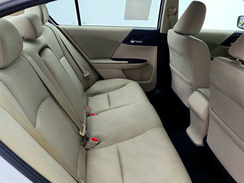 Used 2017 Honda Accord LX image 22