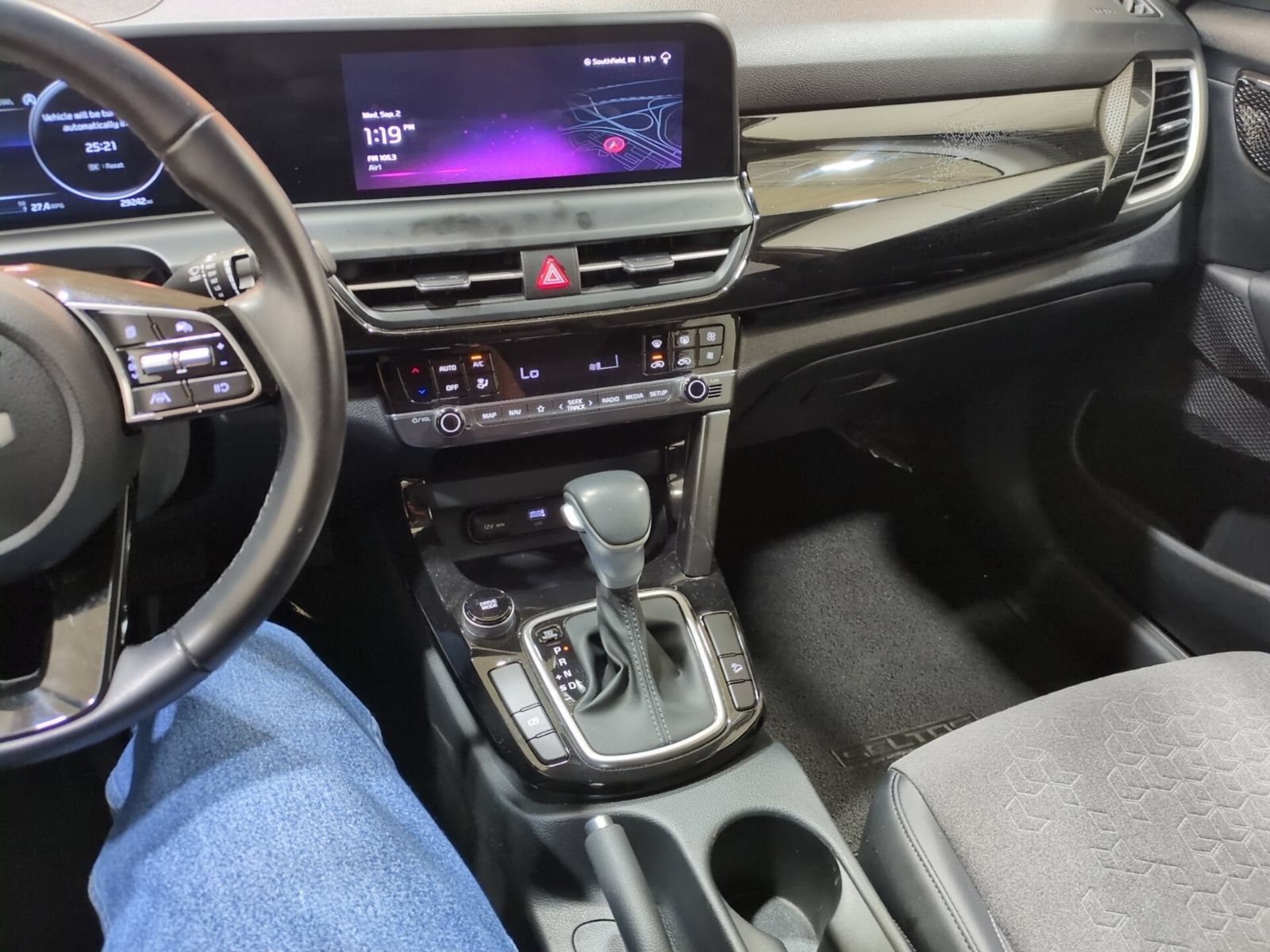 Certified 2024 Kia Seltos S FWD image 23