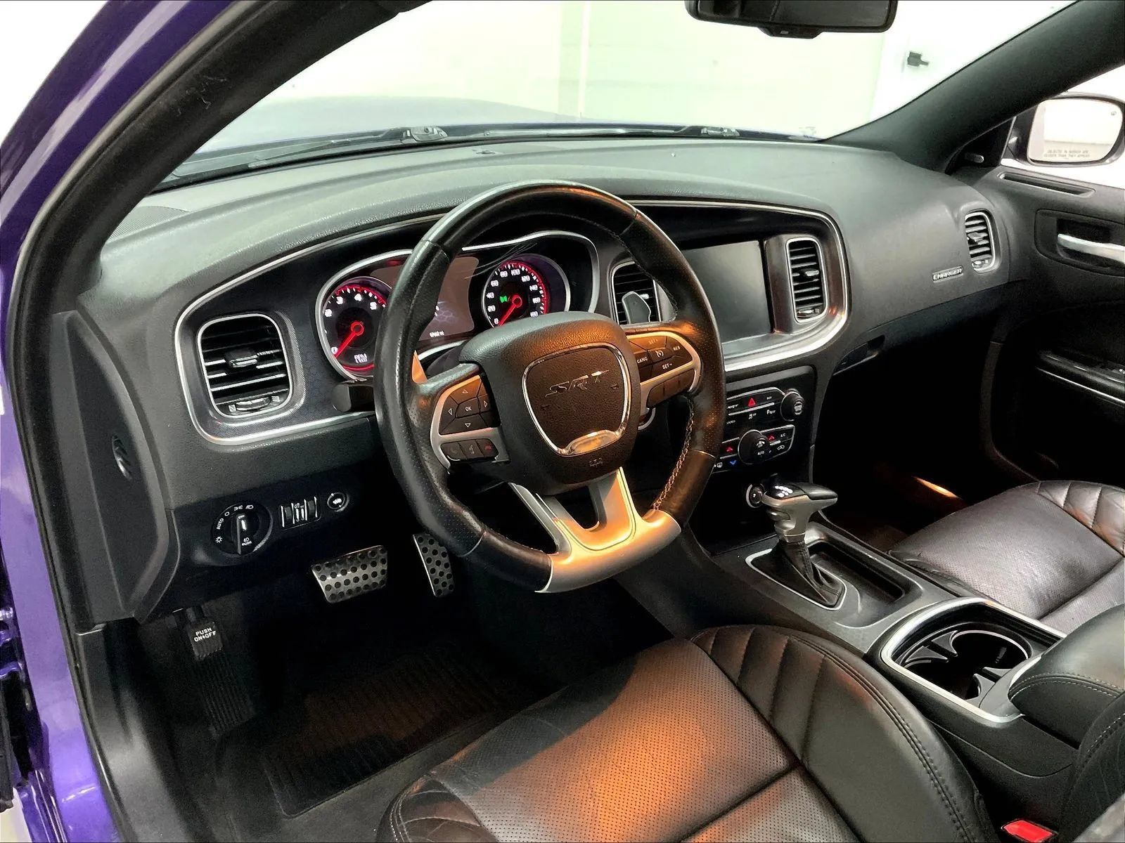 Used 2016 Dodge Charger SRT RWD image 10