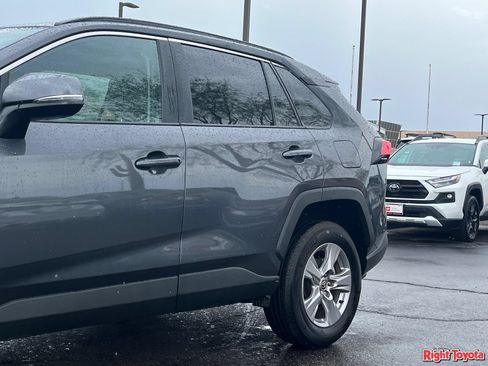Certified 2025 Toyota RAV4 XLE FWD image 10