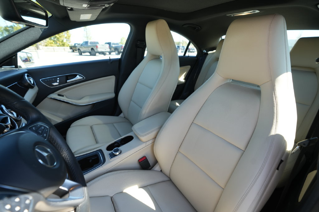 Used 2018 Mercedes-Benz CLA 250 4MATIC image 39