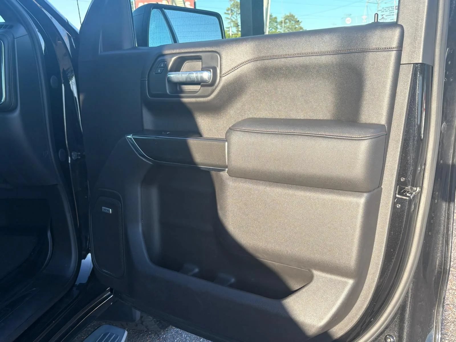 Used 2021 GMC Sierra 1500 AT4 w/ AT4 Preferred Package AWD/4WD image 11