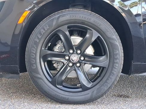 Used 2024 Buick Enclave Essence w/ Sport Touring Edition image 20