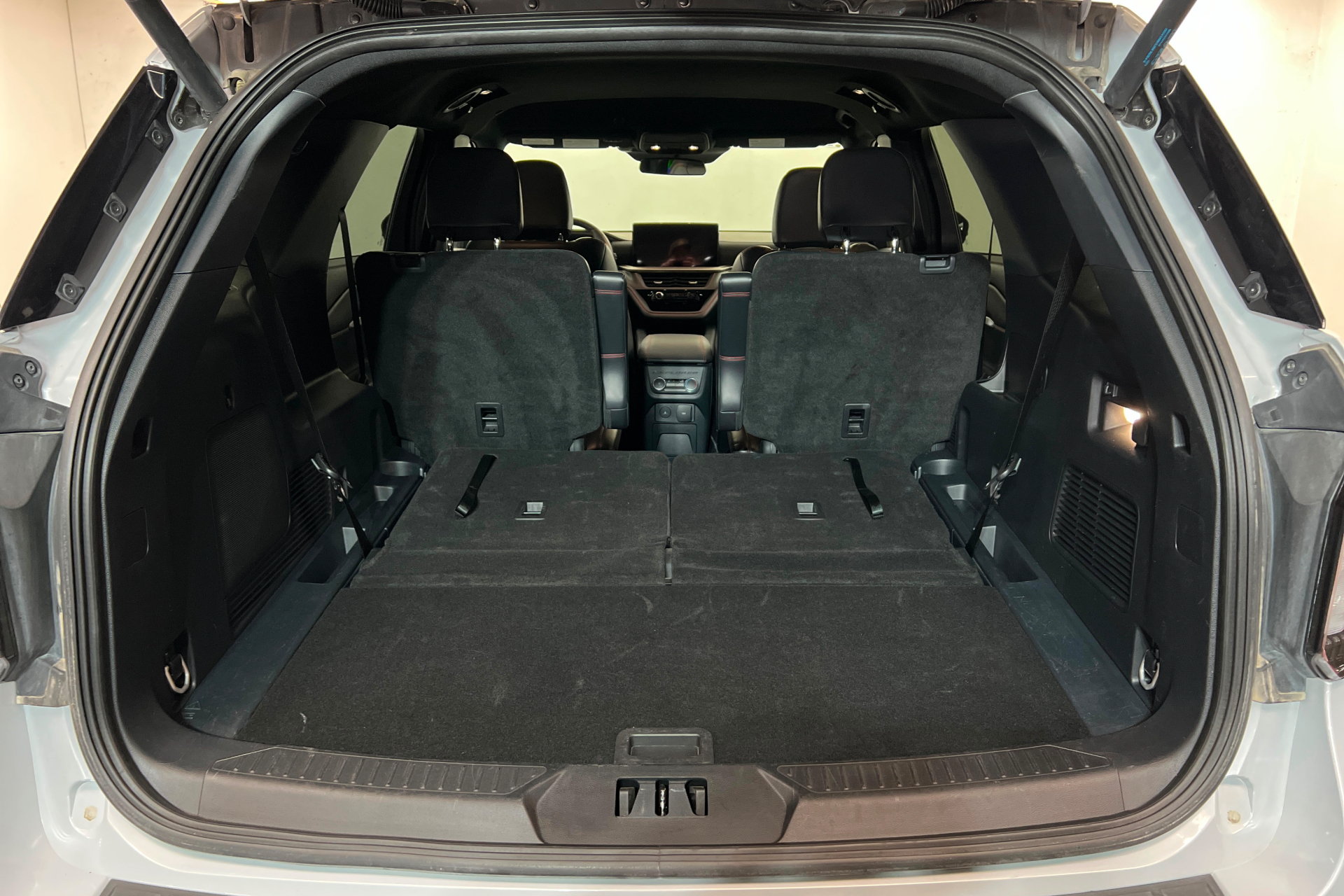 Used 2026 Ford Explorer ST-Line AWD/4WD image 22