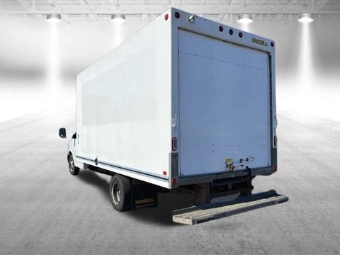 Used 2019 Chevrolet Express 3500 Extended RWD image 9