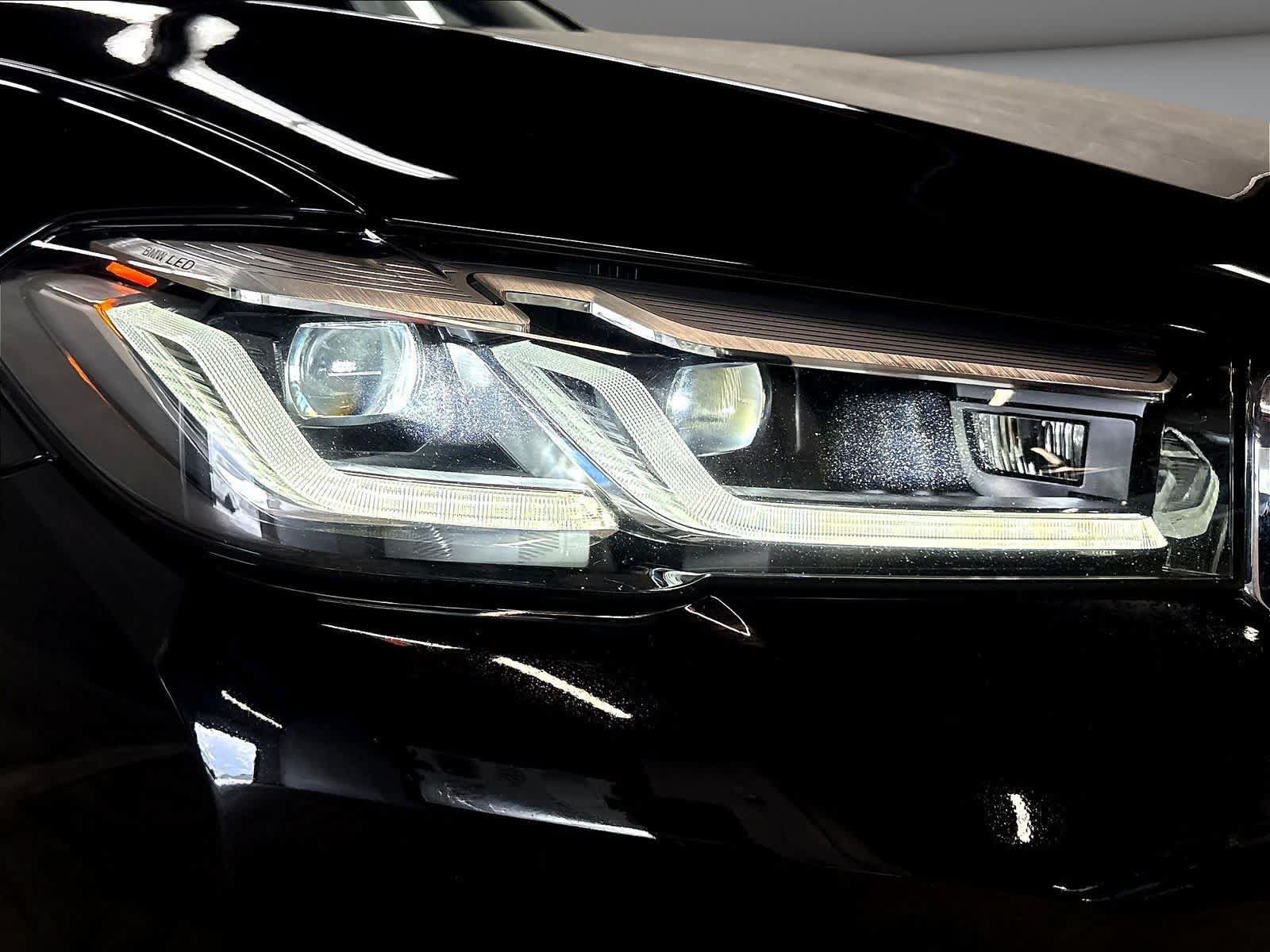 Used 2023 BMW 530e xDrive w/ Premium Package AWD/4WD image 32