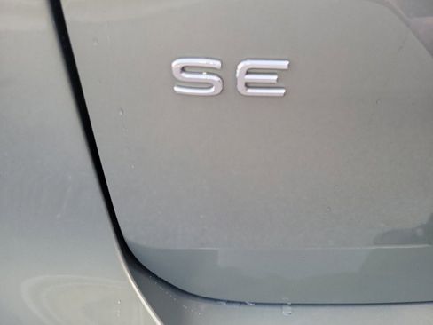 New 2026 Volkswagen Atlas SE FWD image 14