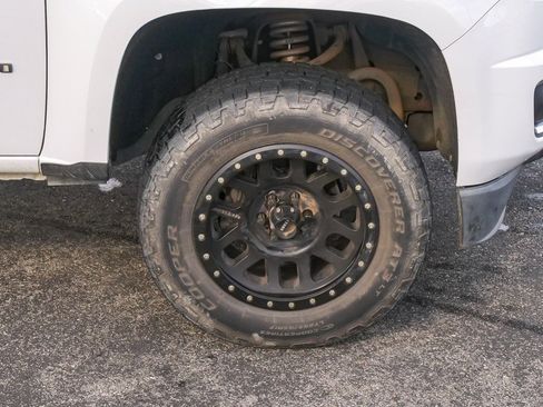 Used 2020 Chevrolet Colorado Z71 image 5