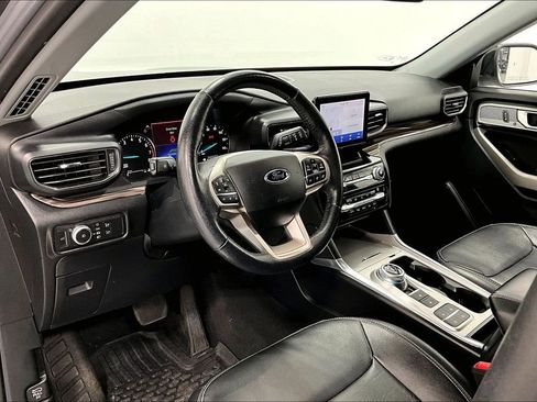 Used 2021 Ford Explorer Limited w/ Equipment Group 301A image 16