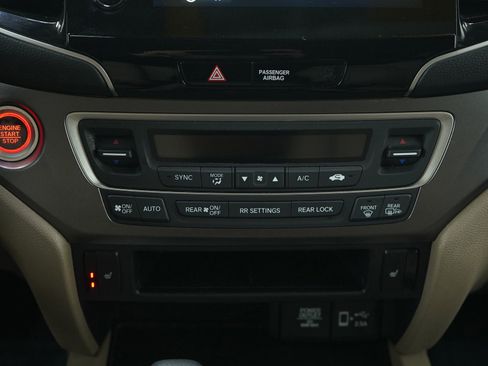Used 2019 Honda Pilot EX-L image 16