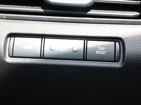 Used 2024 Nissan Altima 2.5 SV FWD image 40