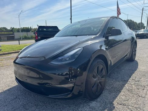 Used 2025 Tesla Model Y Long Range AWD/4WD image 5